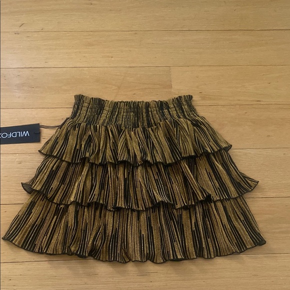 Wildfox Dresses & Skirts - Wildfox Gold Tiered Skirt